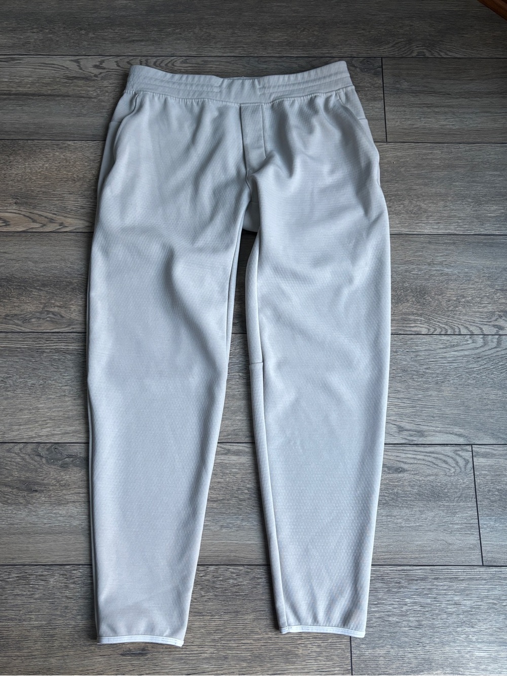 Lululemon Men’s GridLiner Fleece Jogger Heathered Dove Grey sz large M5AF7S